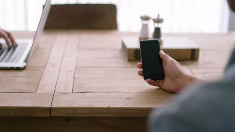 Phân tích chuyên sâu hình ảnh Bảo mật tài khoản email tránh nguy cơ rò rỉ dữ liệu